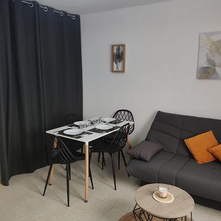 Dans Le Centre Historique Apartment Ноайон Екстериор снимка